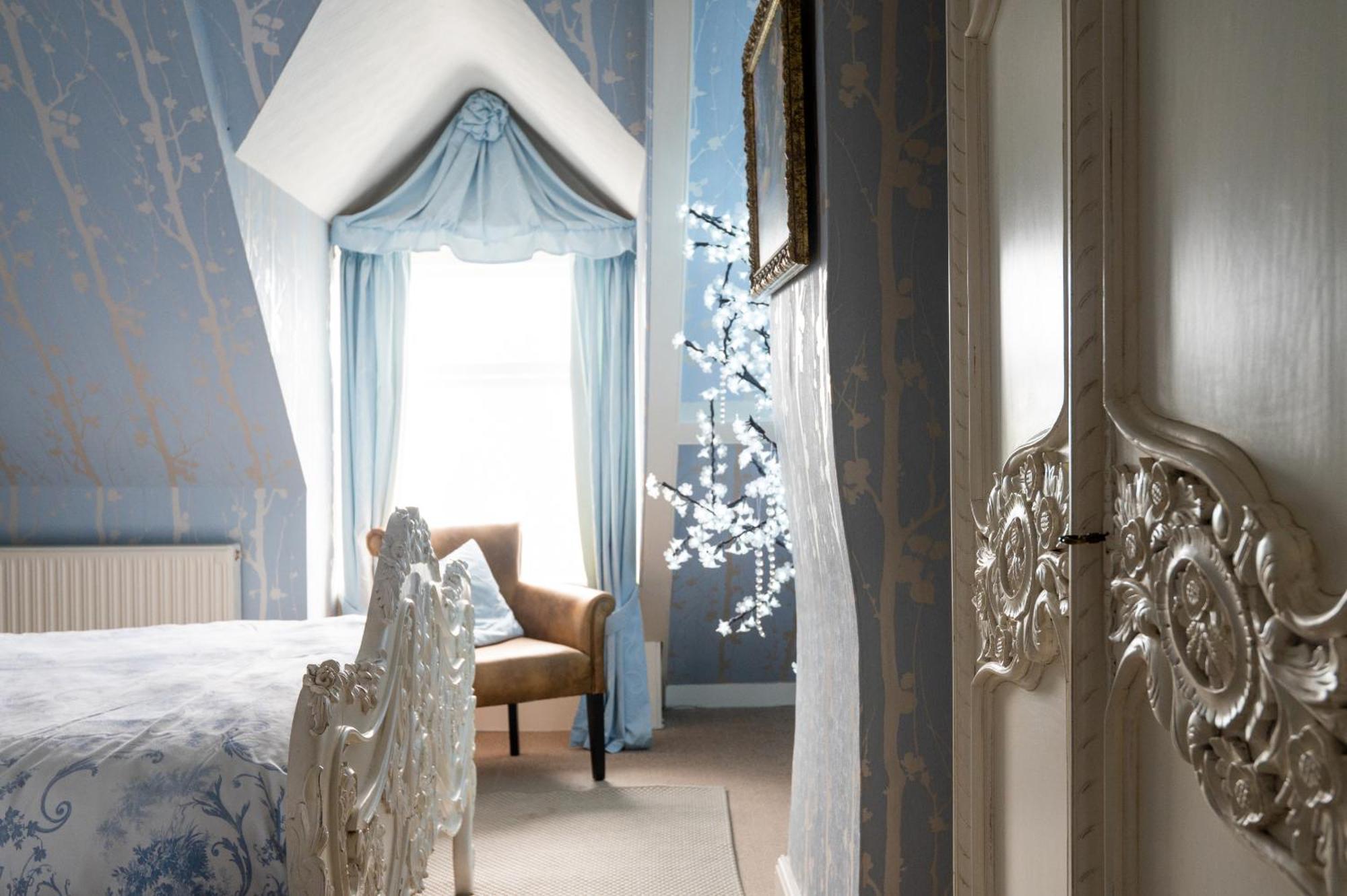 Enchanted Manor Niton الغرفة الصورة